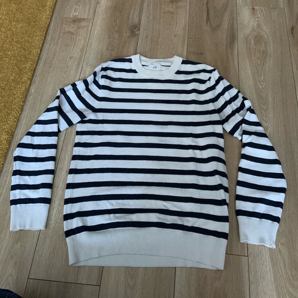 H&M sweater